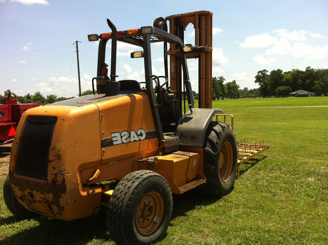 Case 586 G Rough Terrain Fork Truck