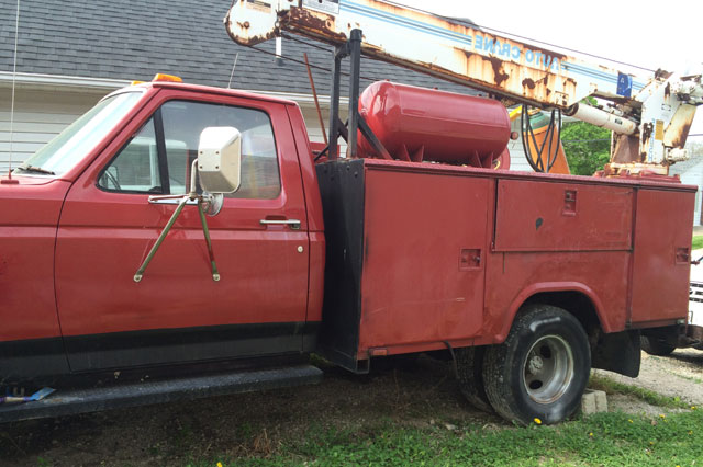 89' Ford Truck