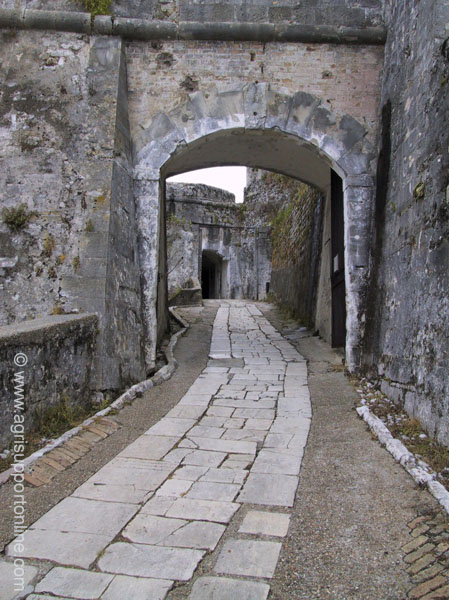 2001_fortress_greece_corfu