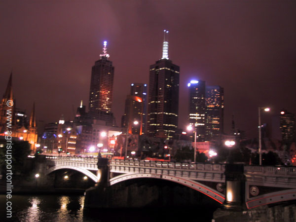 2001_melbourne_at_night_victoria_australia_1
