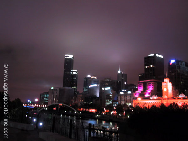 2001_melbourne_at_night_victoria_australia_2