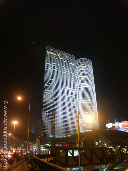 2004_azrieli_towers_tel_aviv_israel