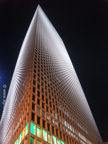2004_azrieli_towers_tel_aviv_israel_2