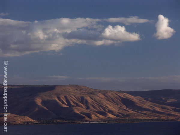 2004_golan_over_the_sea_of_galilee