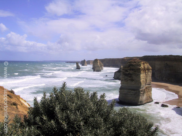 2001_twelve_apostles_4_australia