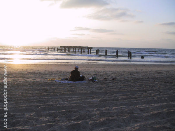 2002_michmoret_beach_israel